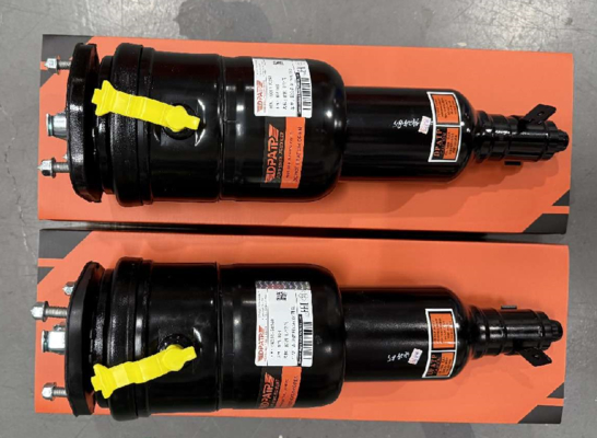 48020-50260 48020-20242 ammortizzatore pneumatico per Lexus LS600 veicoli 4WD